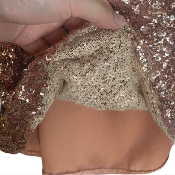 3/$30 - Atmosphere Sequined Cami Top Size 6 - Picture 5 of 7